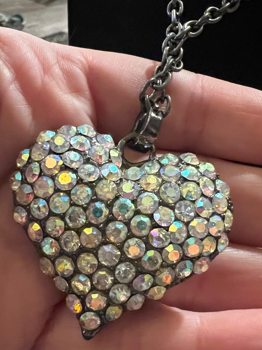 Iridescent Rhinestone Heart Pendant Statement Necklace Silver Tone 18 inches - Picture 6 of 11